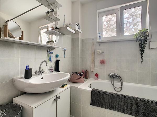 ACHENHEIM - Maison mitoyenne avec grande terrasse