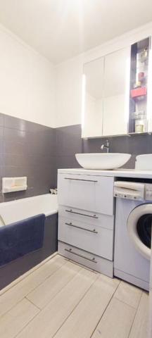 LE CANNET MAIRIE : 3 PIECES