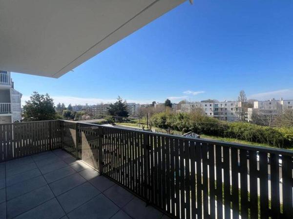 Appartement 3 pièces                                        - 44400 Rezé Réf : 12064