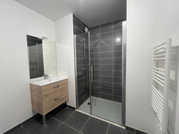 Appartement 3 pièces                                        - 44400 Rezé Réf : 12064