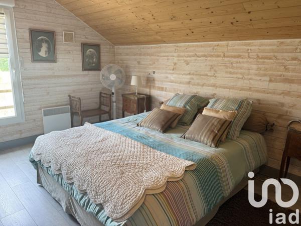 Maison 5 pièces de 118 m² à Hourtin (33990)