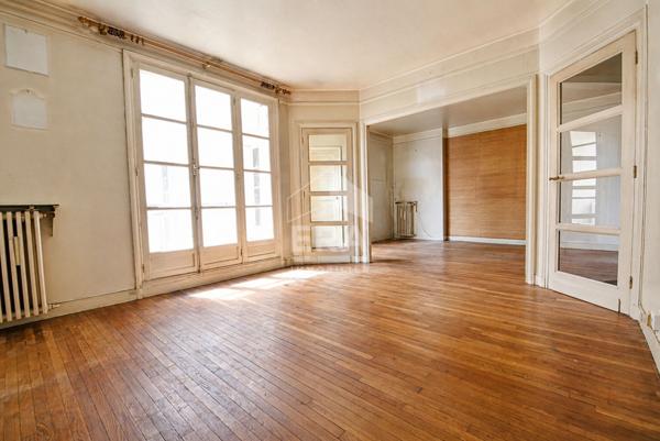 Appartement 4 pièces - LUMINEUX-BALCON-PARKING & CAVE