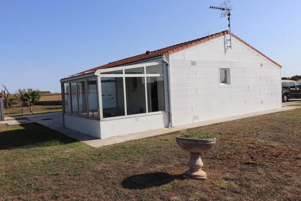 Maison à louer 4 pièces à BORDS 17