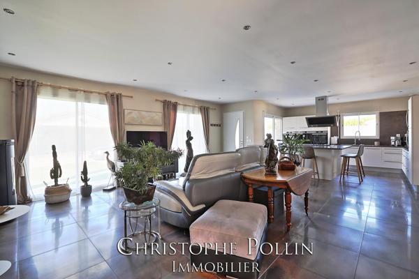 Belle contemporaine au calme