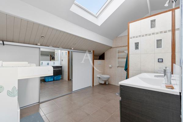 Suresnes (limite Puteaux) - Maison Loft de 208m² (232 m² au sol)