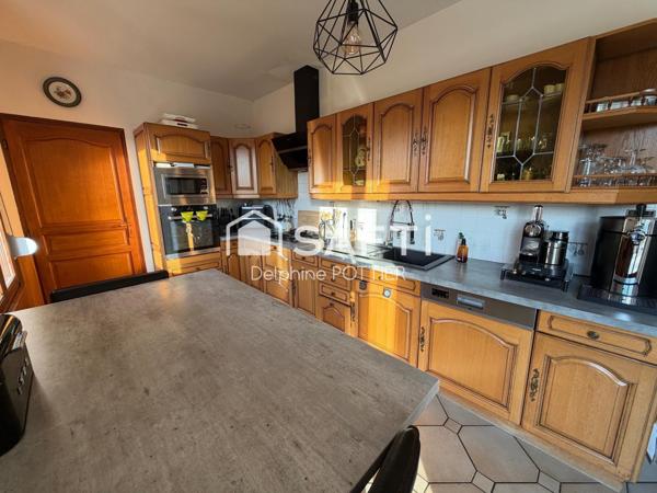 Maison 151m2, 6 pièces, 4 chambres, un bureau