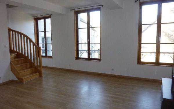 Appartement à louer    1 pièce •  Laon