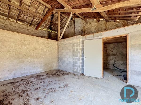 À vendre – Grange à réinventer, beau potentiel de rénovation CHATILLON-SUR-CHALARONNE
