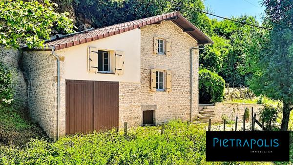 Maison troglodyte entièrement rénovée