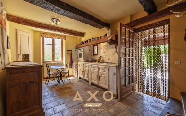 ALLEMAGNE-EN-PROVENCE - BASTIDE - 696 m² - 5 HABITATIONS - PISCINE 15x7 - TERRAIN 1 HA - 995 000 €