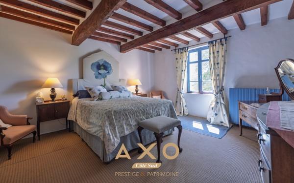 ALLEMAGNE-EN-PROVENCE - BASTIDE - 696 m² - 5 HABITATIONS - PISCINE 15x7 - TERRAIN 1 HA - 995 000 €
