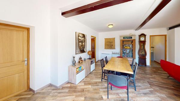 DOMAINE SUR 4.000 m² / DEUX HABITATIONS DE PLAIN-PIED / PISCINE