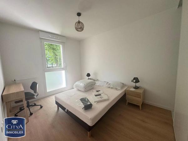 Appartement à louer 2 pièces 40.94m² Lons (64140)