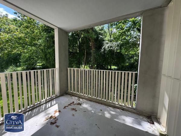 Appartement à louer 2 pièces 40.94m² Lons (64140)