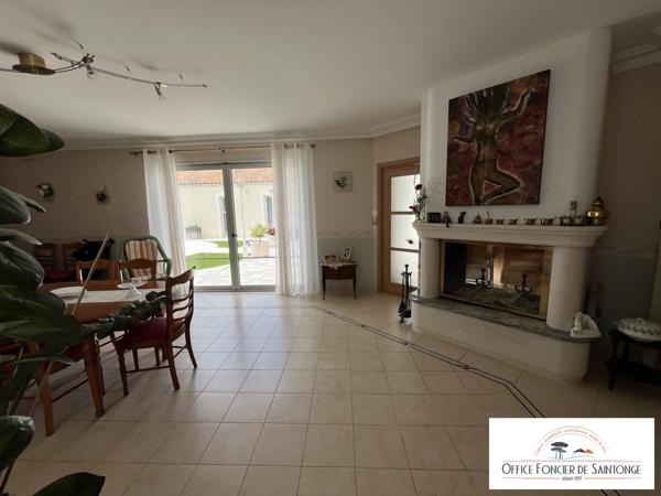 MAGNIFIQUE MAISON DE PLAIN-PIED