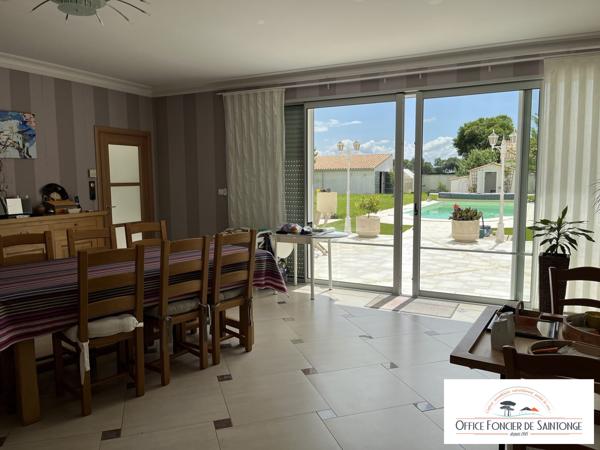 MAGNIFIQUE MAISON DE PLAIN-PIED