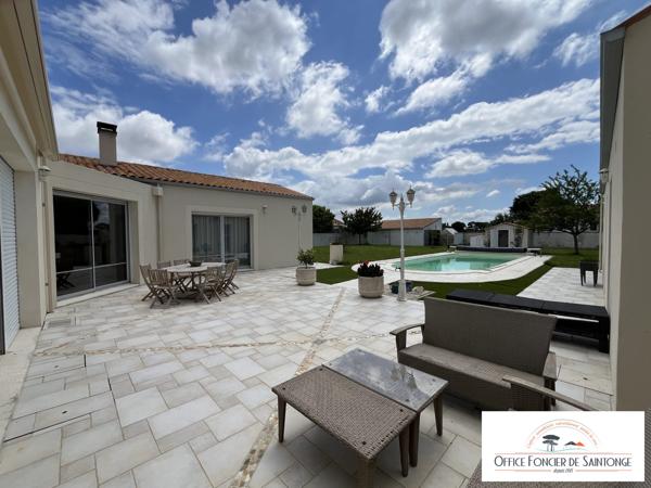 MAGNIFIQUE MAISON DE PLAIN-PIED