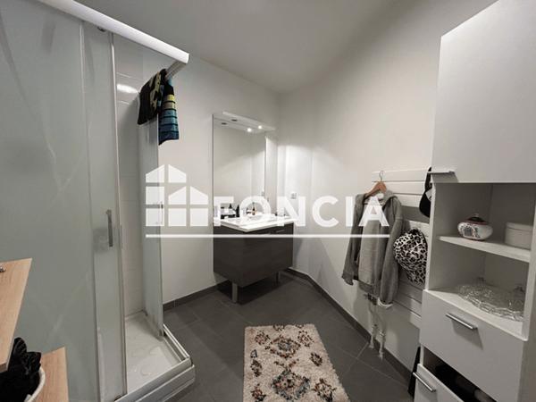 Location Appartement 2 pièces 52.41 m² - 27 RUE DE SOTTEVILLE Rouen 76100