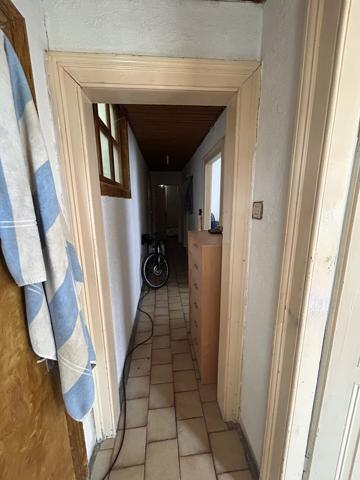 F4 de 63 m2 à rénover, à SAINT-LOUIS (68300)