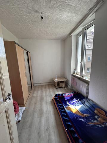 F4 de 63 m2 à rénover, à SAINT-LOUIS (68300)