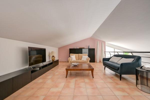 Vente Maison de luxe Cabriès 6 Pièces 230 m²