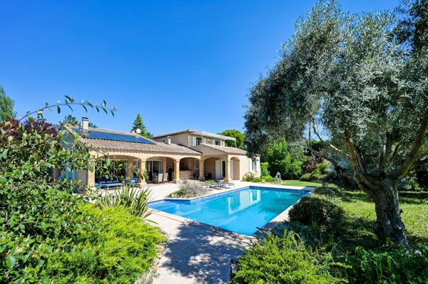 Vente Maison de luxe Cabriès 6 Pièces 230 m²