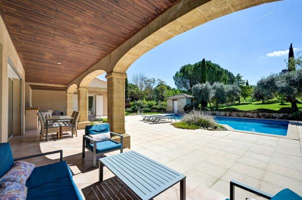 Vente Maison de luxe Cabriès 6 Pièces 230 m²