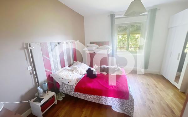 Maison à vendre    5 pièces •  Lanteuil