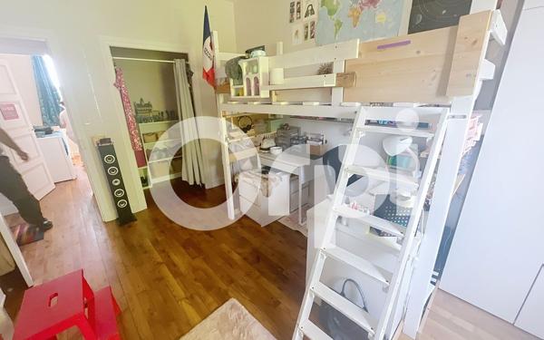 Maison à vendre    5 pièces •  Lanteuil