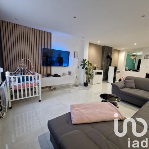 Maison de ville 4 pièces de 105 m² à Raismes (59590)