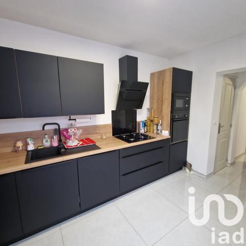 Maison de ville 4 pièces de 105 m² à Raismes (59590)