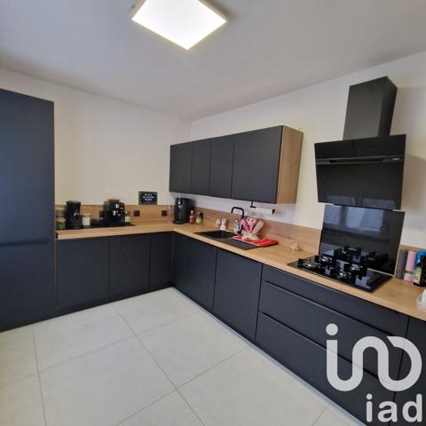 Maison de ville 4 pièces de 105 m² à Raismes (59590)