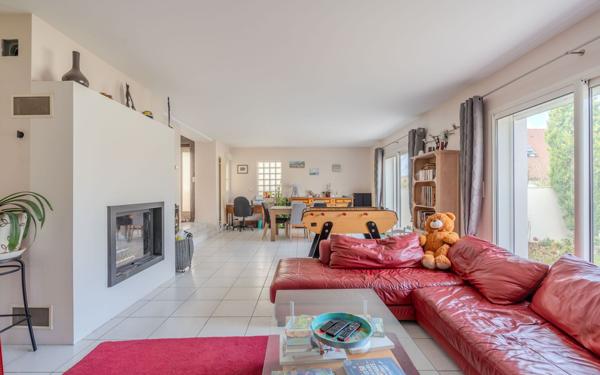 Maison à vendre    7 pièces • 157 m2 Noisy-le-Grand