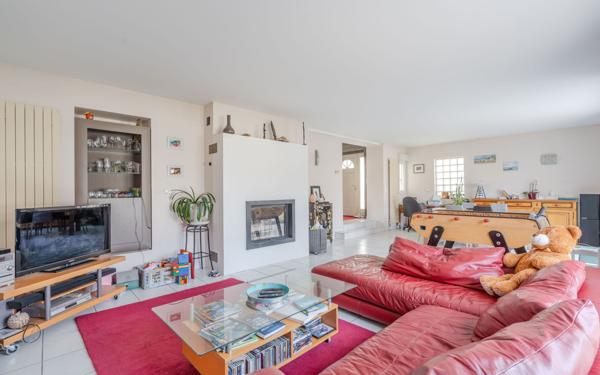 Maison à vendre    7 pièces • 157 m2 Noisy-le-Grand