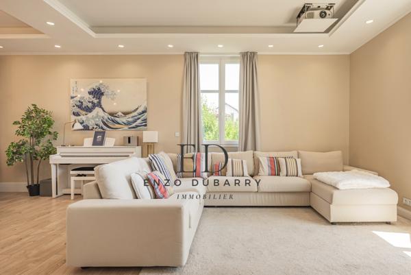 Appartement 4 pièces - 131 m² Bien prestige