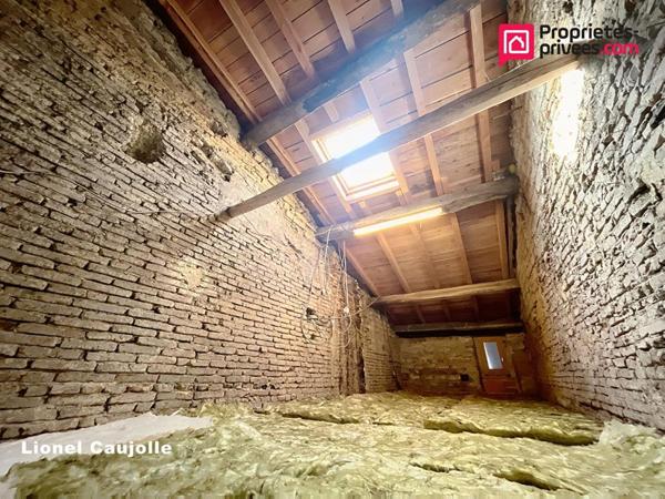 Maison 100m2 + 60 m2 de dépendances