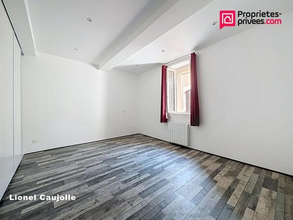 Maison 100m2 + 60 m2 de dépendances