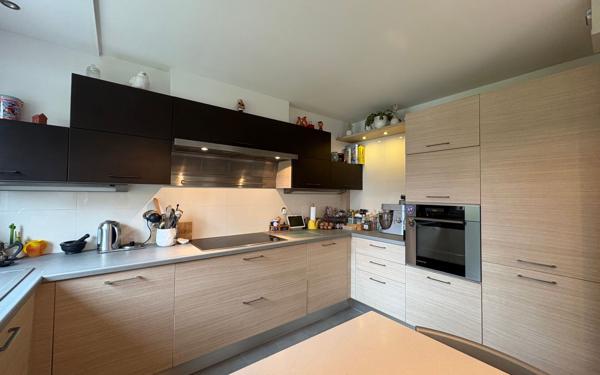 Maison à vendre    6 pièces • 145 m2 Saint-Saulve