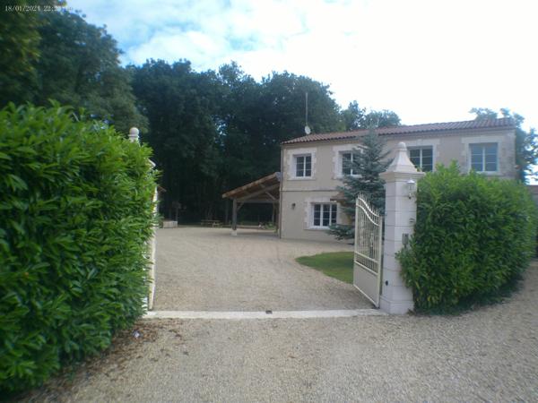 ⚜ ARS Maison en Pierre A Louer 11 Pièces ⚜
