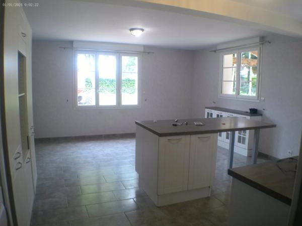 ⚜ ARS Maison en Pierre A Louer 11 Pièces ⚜
