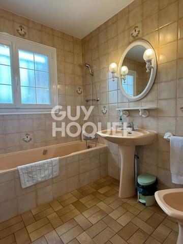 Maison YGOS SAINT SATURNIN 4 pièce(s) 94.39 m2