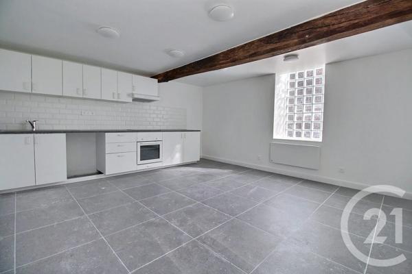 Maison à vendre  6 pièces - 175 m 2   SEZANNE  - 51