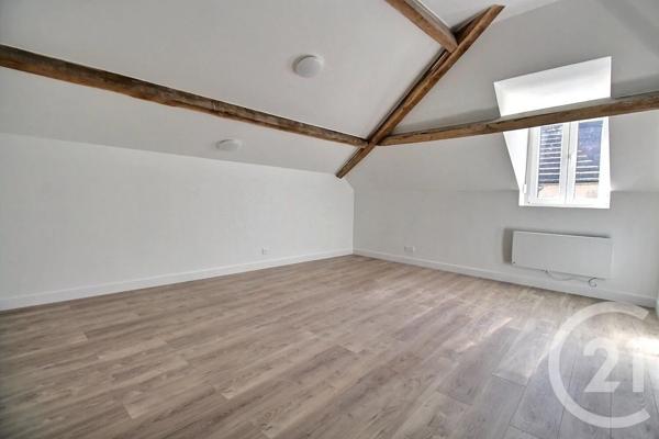 Maison à vendre  6 pièces - 175 m 2   SEZANNE  - 51