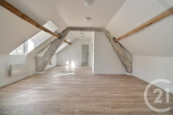 Maison à vendre  6 pièces - 175 m 2   SEZANNE  - 51