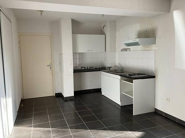 Appartement 3 pièces 49 m² TOULOUSE - 31200