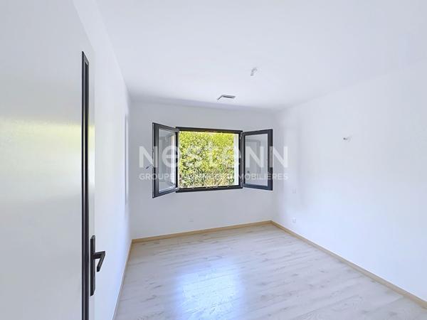 Charmante villa contemporaine neuve 4 faces, plain-pied de 107.03 m² sur terrain piscinable de 600 m² à Trourouzelle 11200