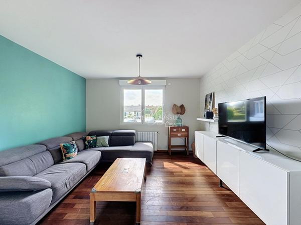 MAISON INDIVIDUELLE 3 CHAMBRES DONT UNE SUITE  SOUS SOL JARDIN