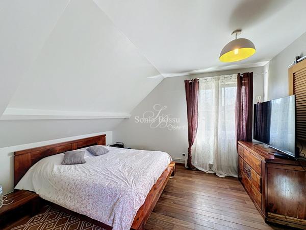 MAISON INDIVIDUELLE 3 CHAMBRES DONT UNE SUITE  SOUS SOL JARDIN