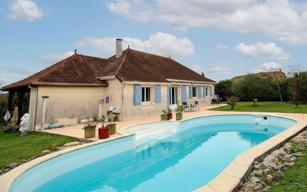 Maison à vendre    4 pièces •  Maslacq