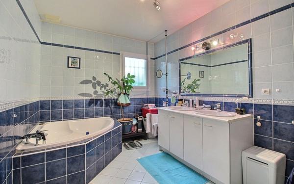 Maison à vendre    4 pièces •  Maslacq